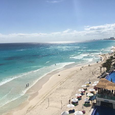 Studio Oceanfront Prime Location Cancún Exterior foto