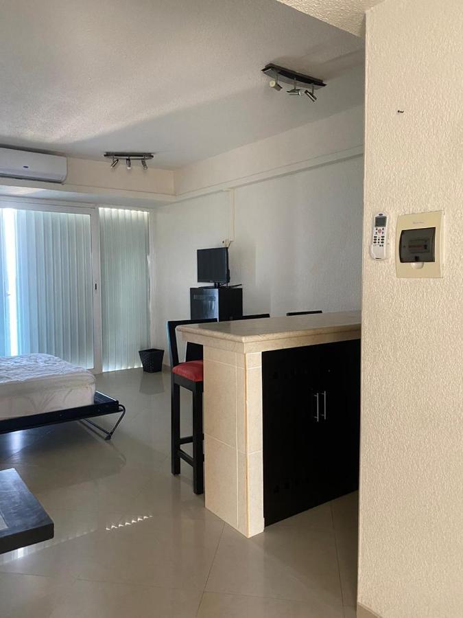 Studio Oceanfront Prime Location Cancún Exterior foto